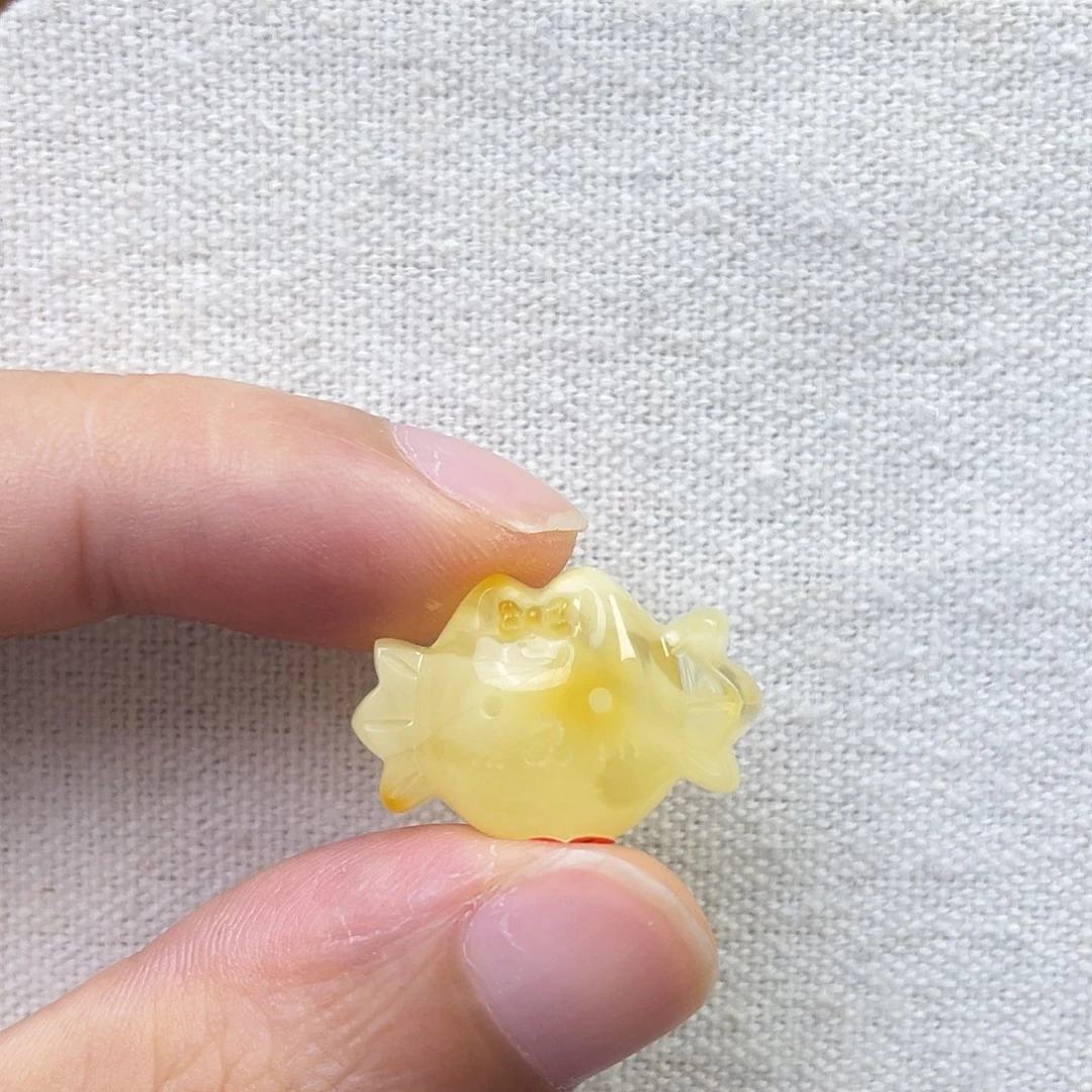 裸石琥珀未镶嵌糖果