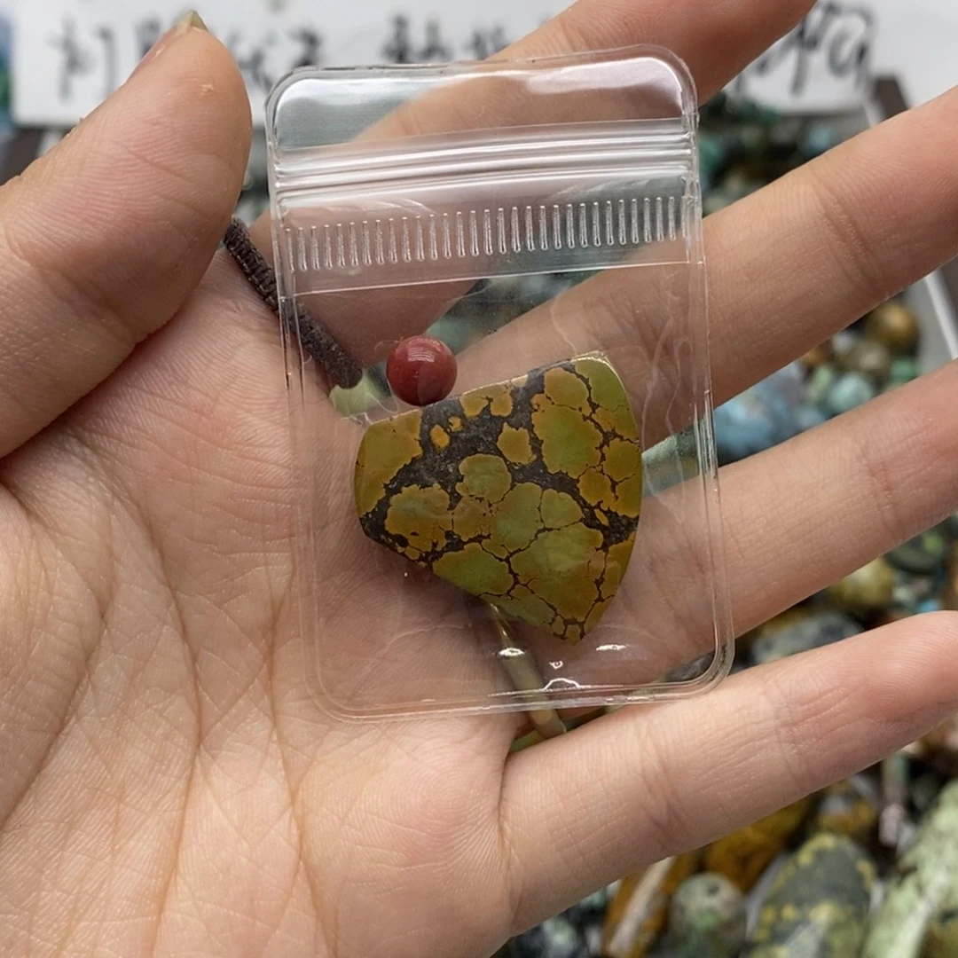 z****南红玛瑙未镶嵌珠宝奇石
