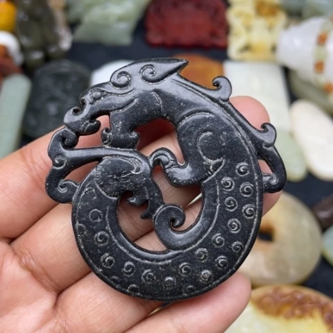 蛇纹石玉颈饰未镶嵌45