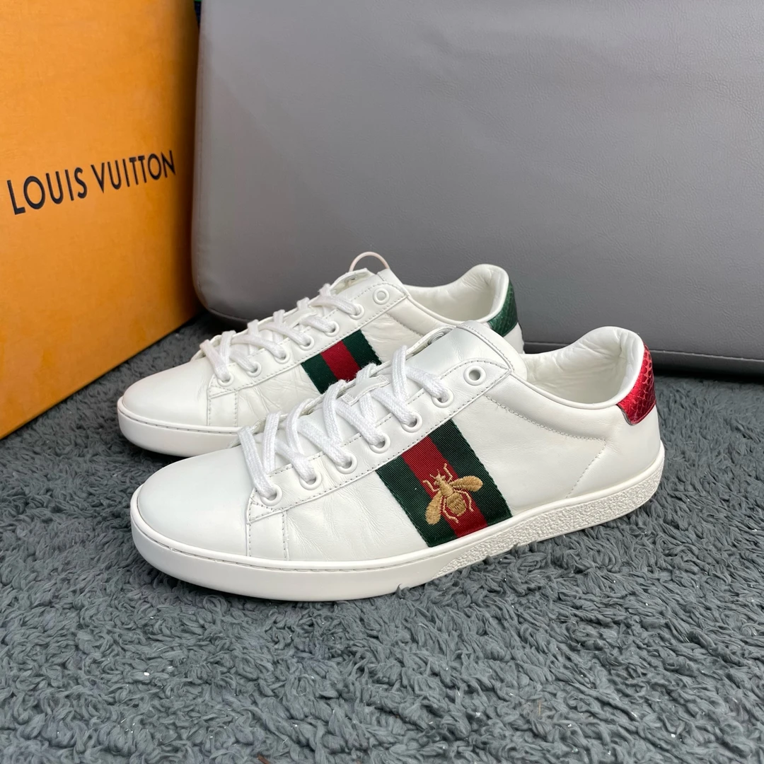 95新 GUCCI/古驰 37.5码 Gucci古驰小蜜蜂低帮板鞋 休闲鞋 250