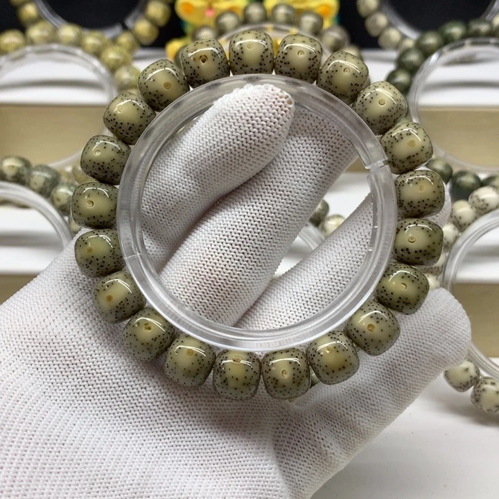 手串星月菩提18号 单凤眼小细星无烟花11/10
