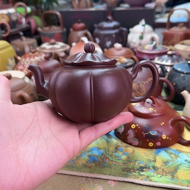 茶壶紫砂国工 荷叶