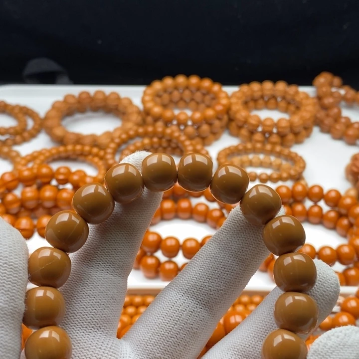 用***0吊坠猴头核桃猴头