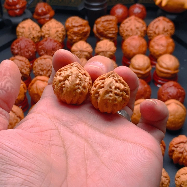 桃核把件野生小手捻