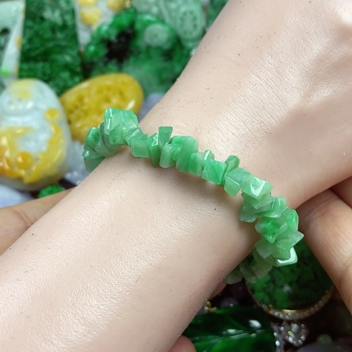 吊坠(赠链)未镶嵌翡翠