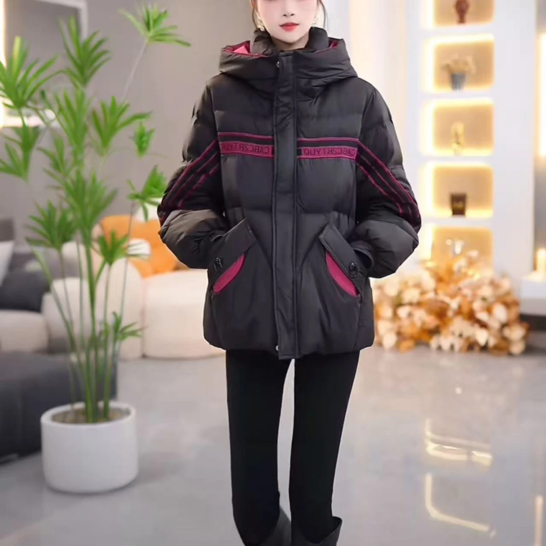仟慕连帽拼接妈妈装女冬装2025年新款加厚宽松保暖白鸭绒休闲外套
