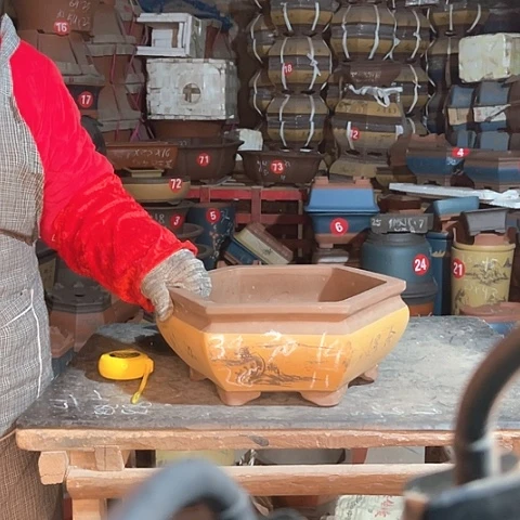 紫砂花盆六方盆一只