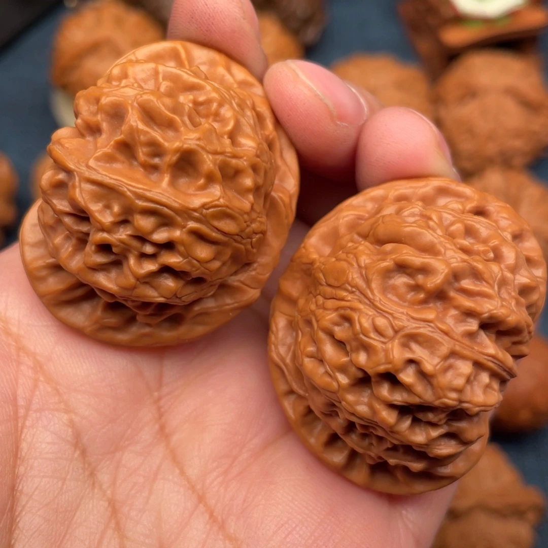 文玩核桃把件42毕业桃心宫灯全品满肉