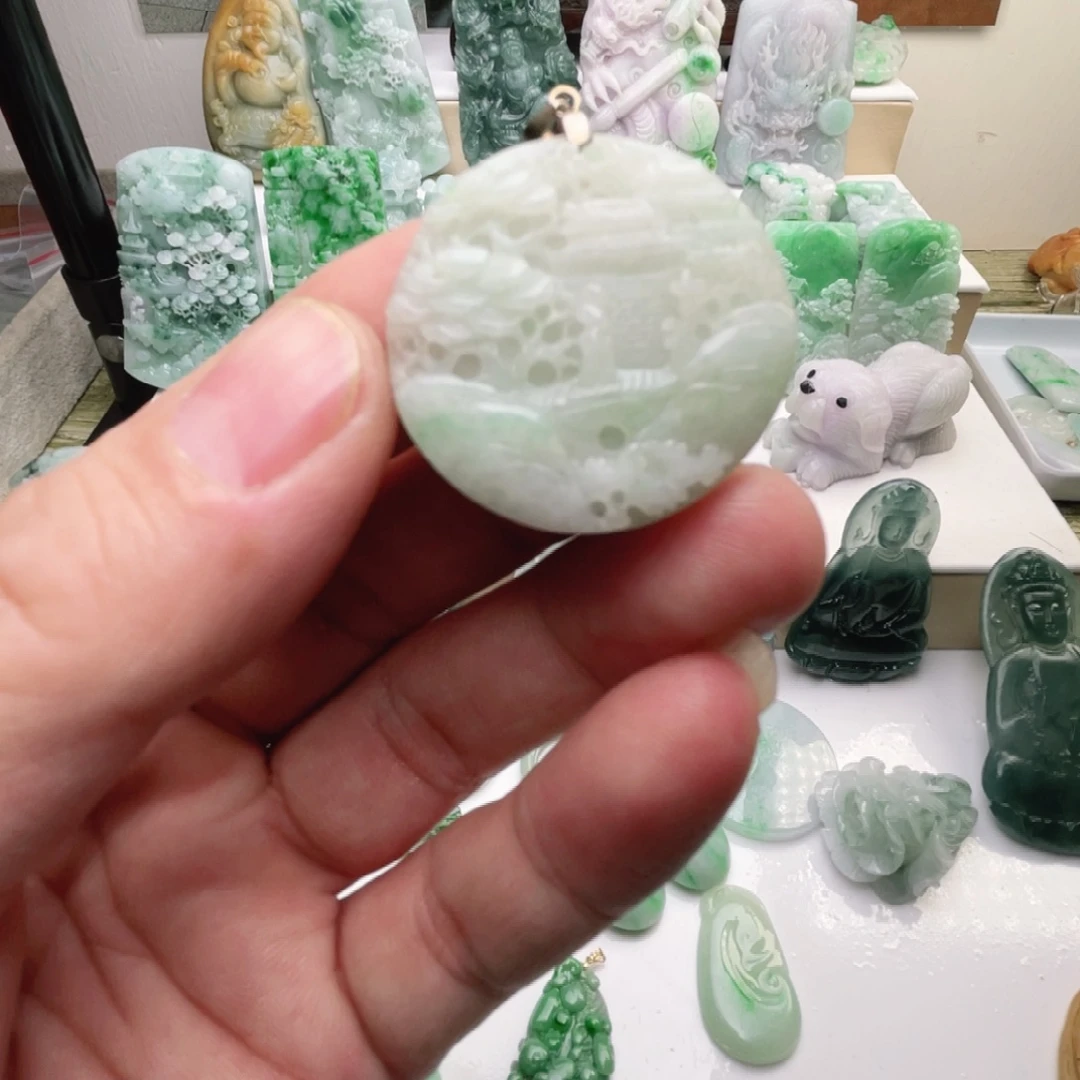 翡翠未镶嵌颈饰翡翠