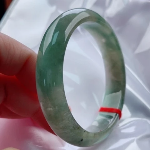 翡翠手镯未镶嵌61无大纹裂48小时鉴赏有石筋矿点