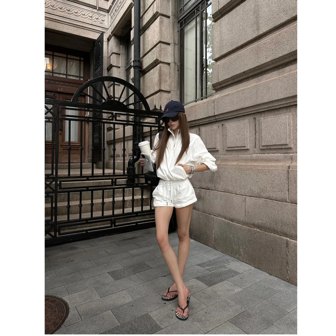 法式时尚设计感立领防晒休闲外套上衣女搭配高腰显瘦抽绳短裤套装