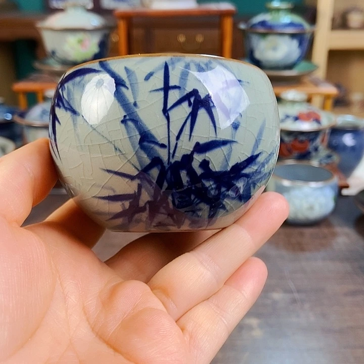 瓷片手工制作工艺精湛等