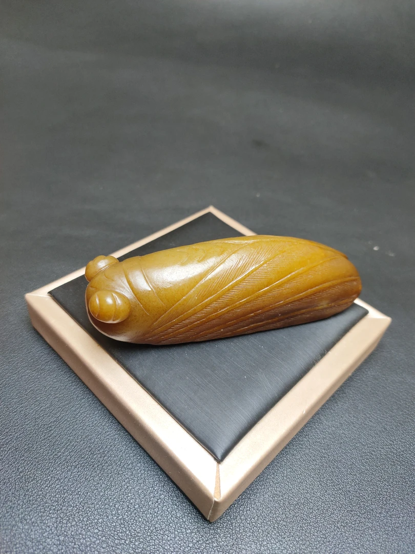 新疆和田玉，玉婵，沁色自然，品相完美