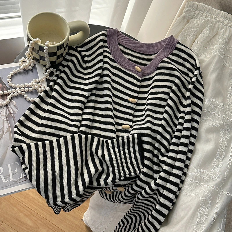 1CoMo 新款羊毛混纺春季时尚韩版设计感显瘦气质撞色领开衫7602