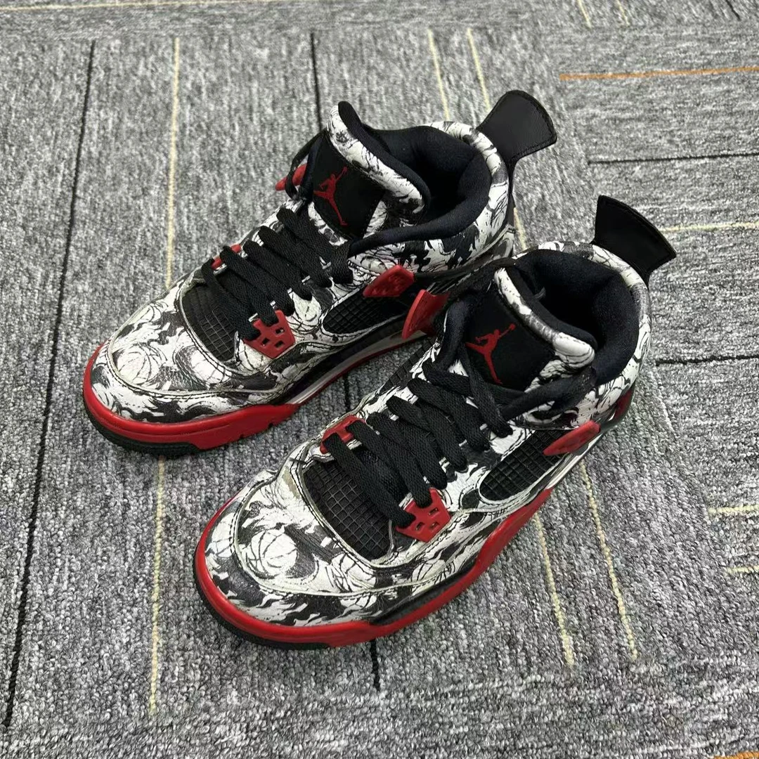 39码 AJ4 鞋面剐蹭 黑白涂鸦 中国元素 复古篮球鞋/参考价1189