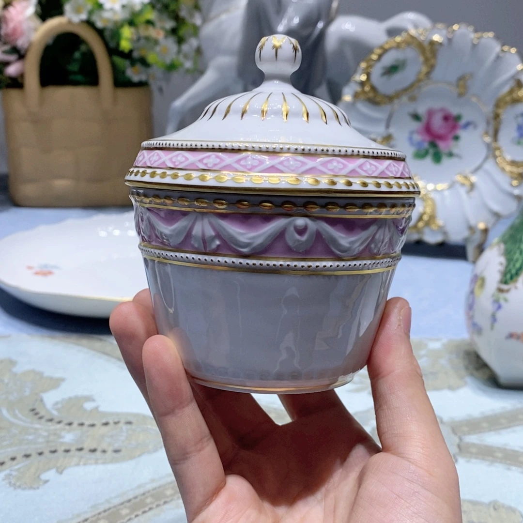 瓷片kpm粉色金珠库尔兰糖罐