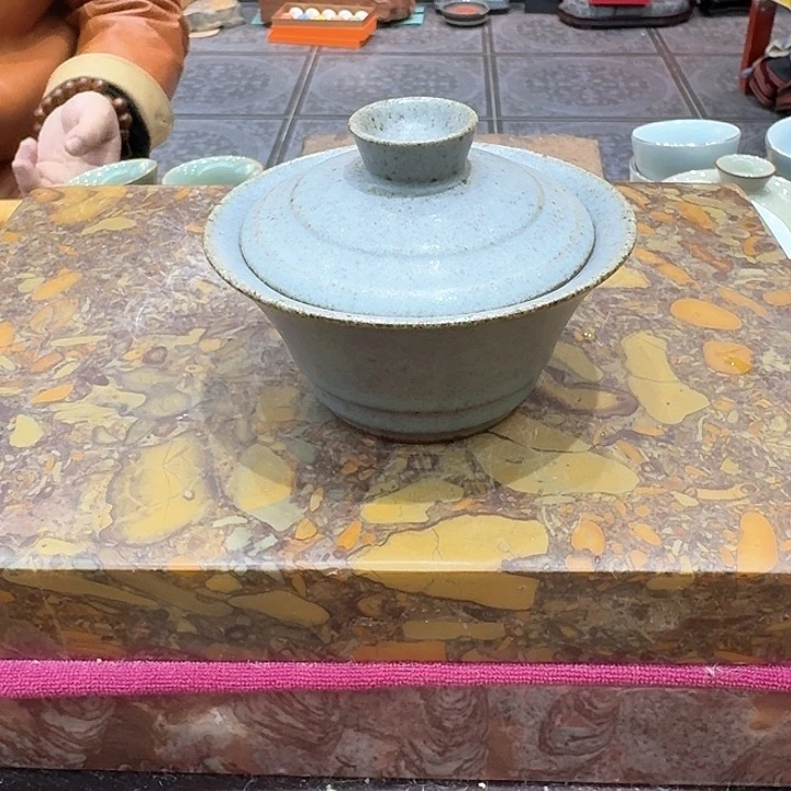 草木灰盖碗一个。。。品茗