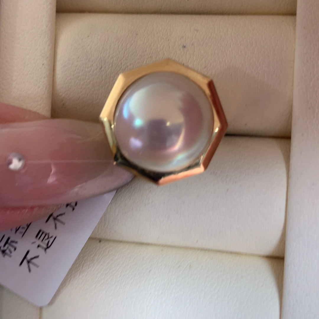 18K金镶嵌戒指拼合珍珠（马贝珠）