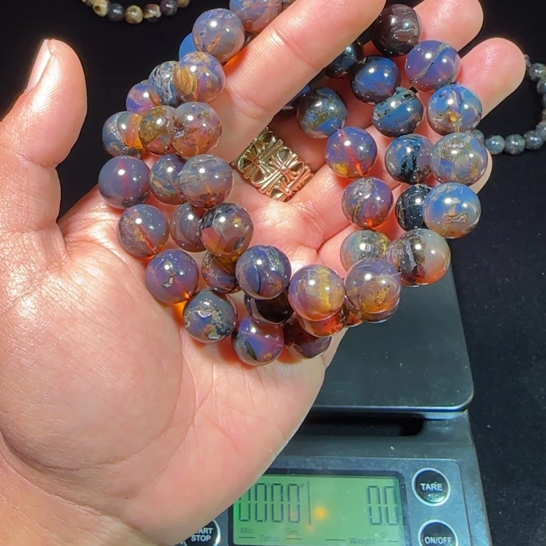 琥珀未镶嵌裸石琥珀