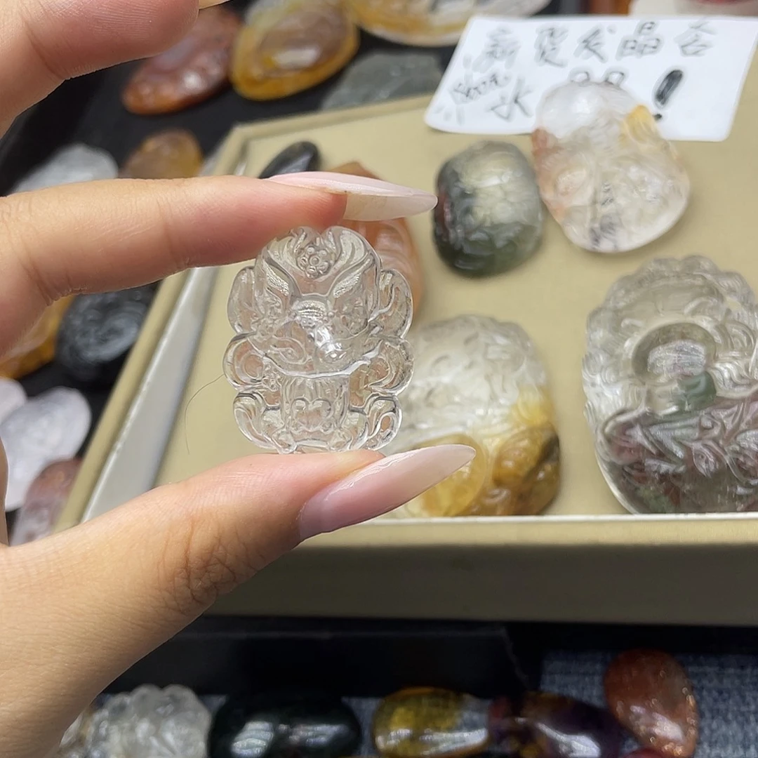 颈饰未镶嵌水晶天然