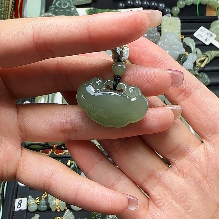 颈饰未镶嵌和田玉有瑕漏价