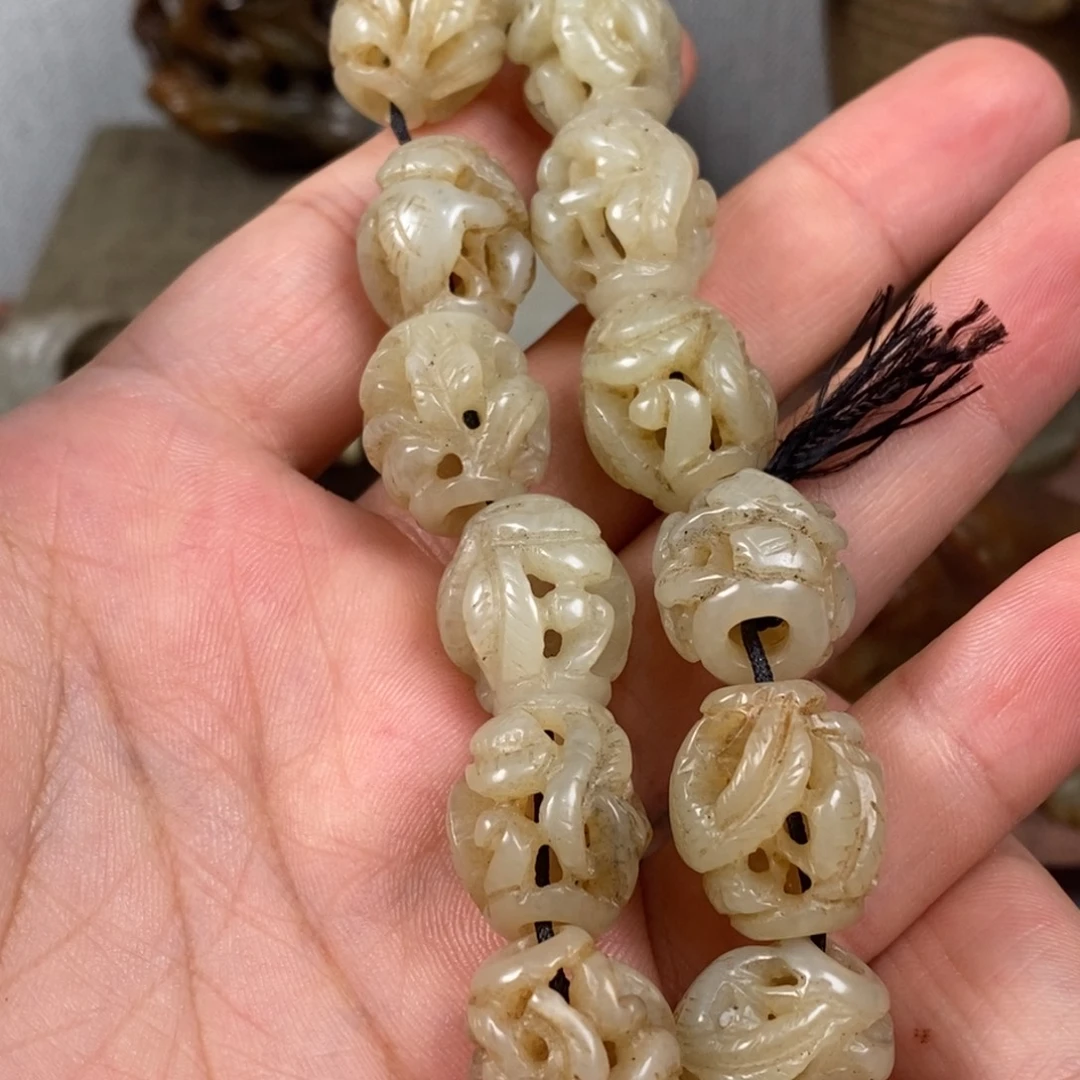 用***4非常精美的脖挂件