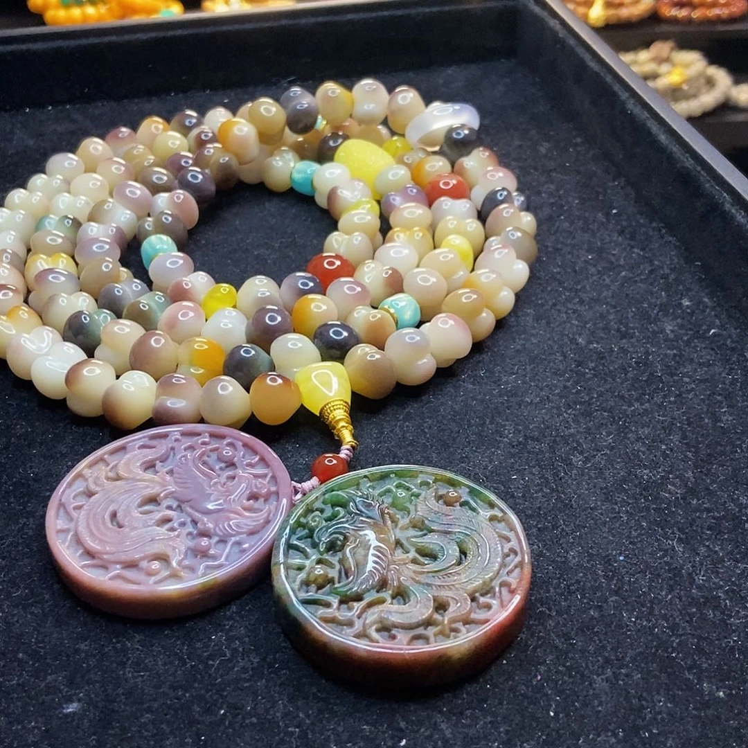 叶***姐吊坠佛心果菩提果