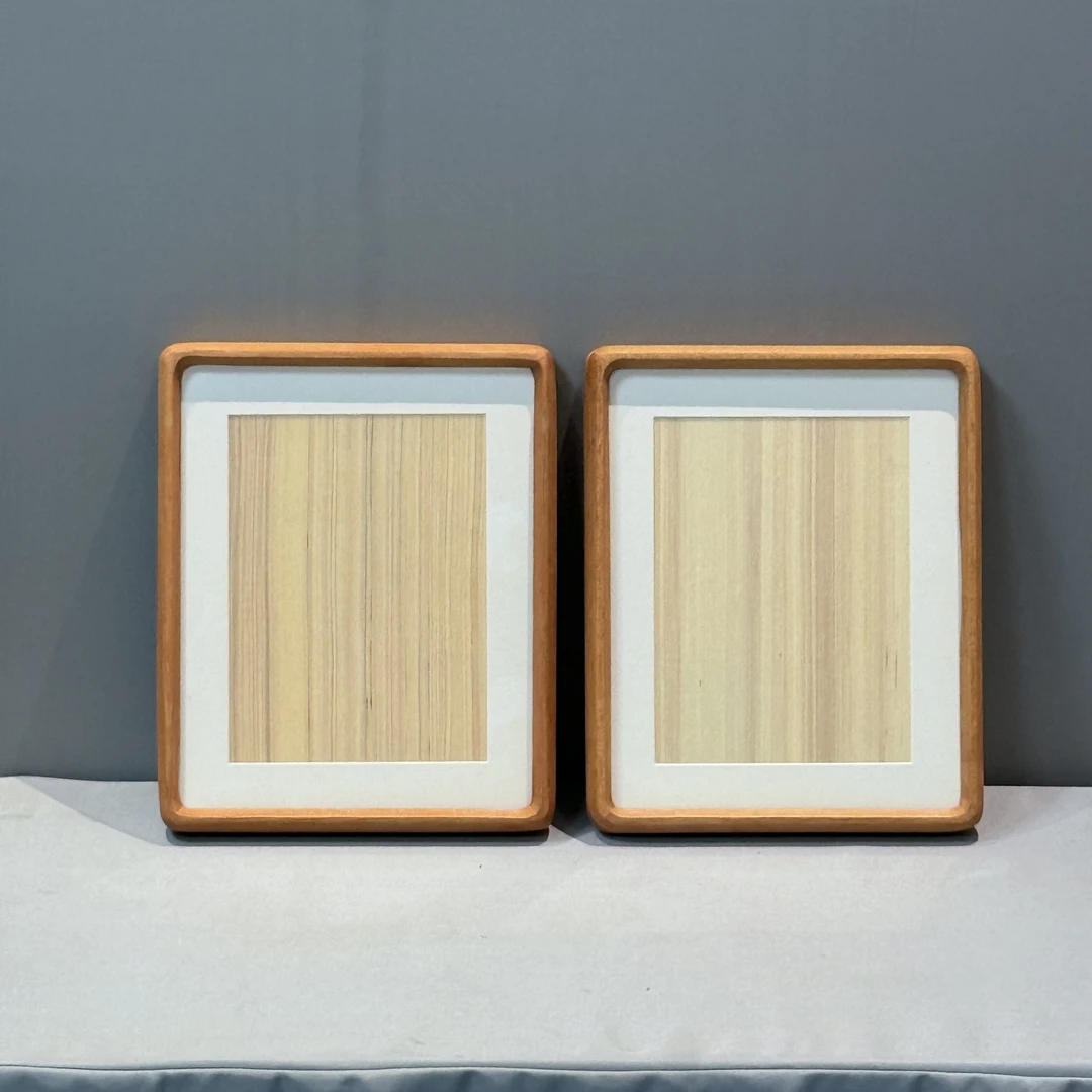 【20.2*25.2】10寸-（内圆外方）金丝柚木四联屏摆台