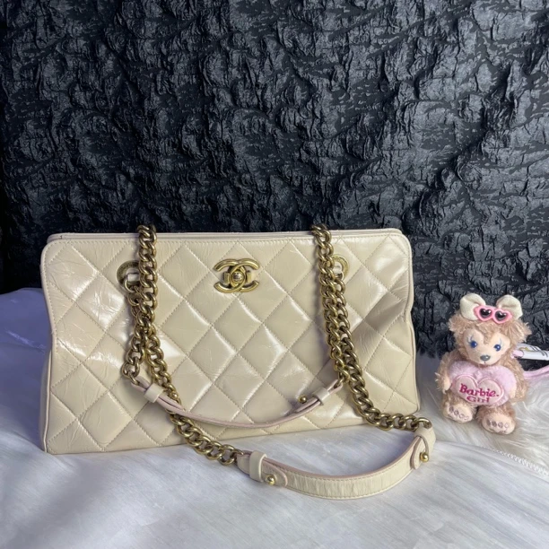 95新 Chanel/香奈儿 香奈儿奶白色菱格纹链条托特包