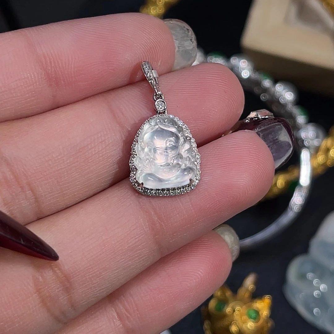 翡翠18K金镶嵌颈饰大象