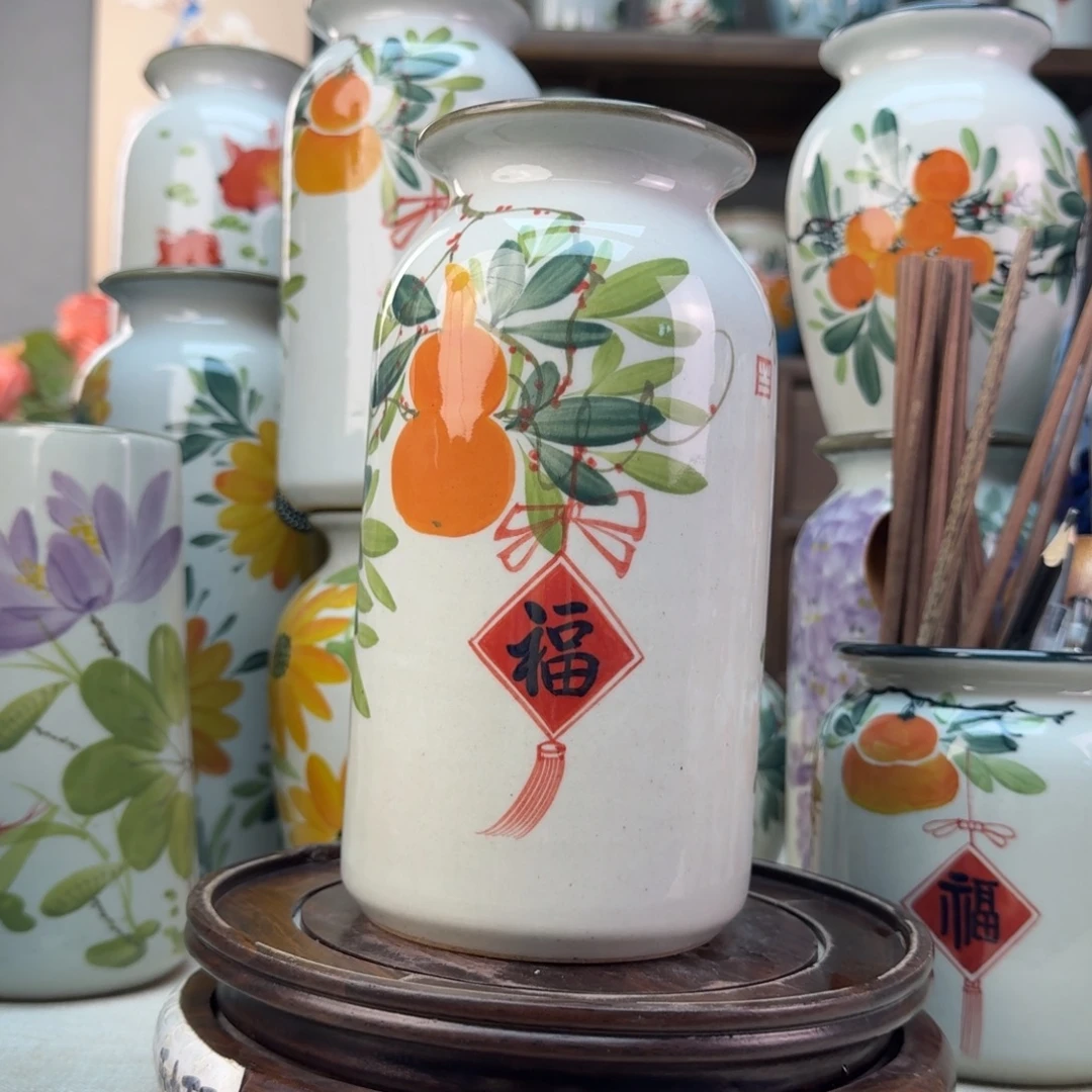 景德镇纯手绘陶瓷花瓶