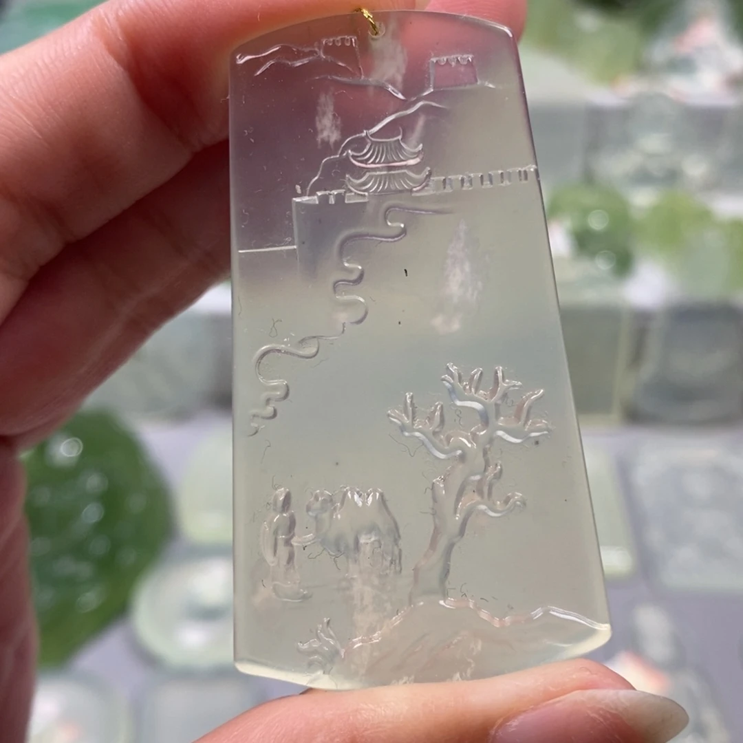 蛇纹石玉未镶嵌颈饰