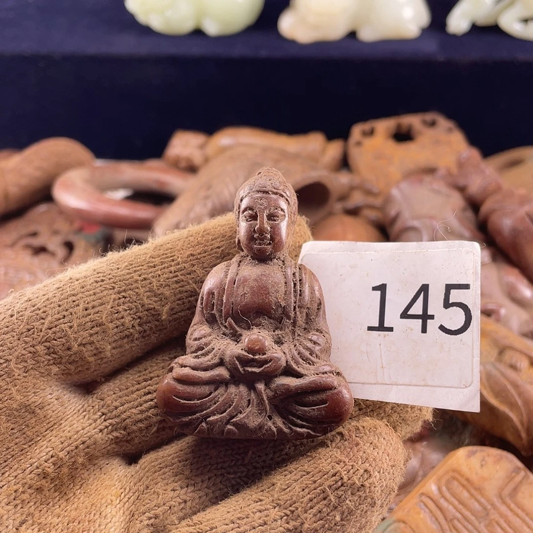 和田玉（糖玉）未镶嵌挂件