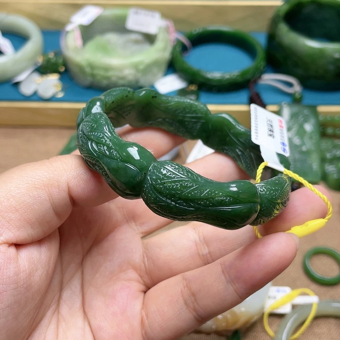 【闪购商品】和田玉手镯6162圈口47未镶嵌