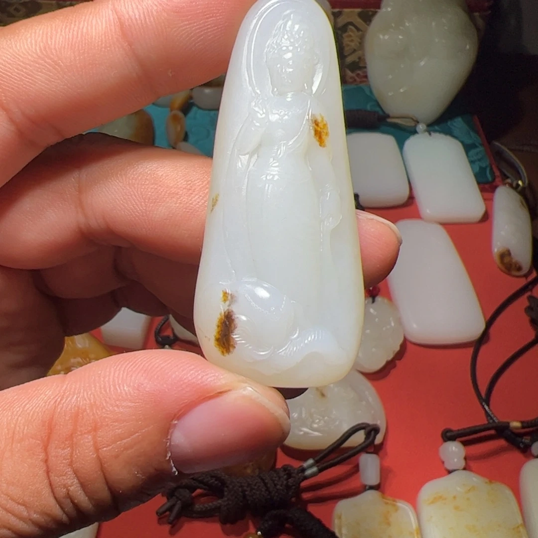 和田玉（糖玉）未镶嵌颈饰