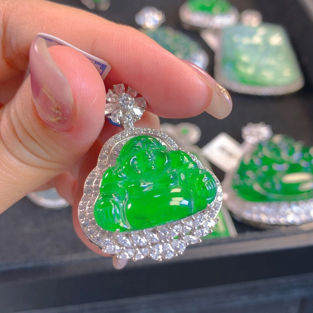 翡翠颈饰银S925镶嵌翡翠