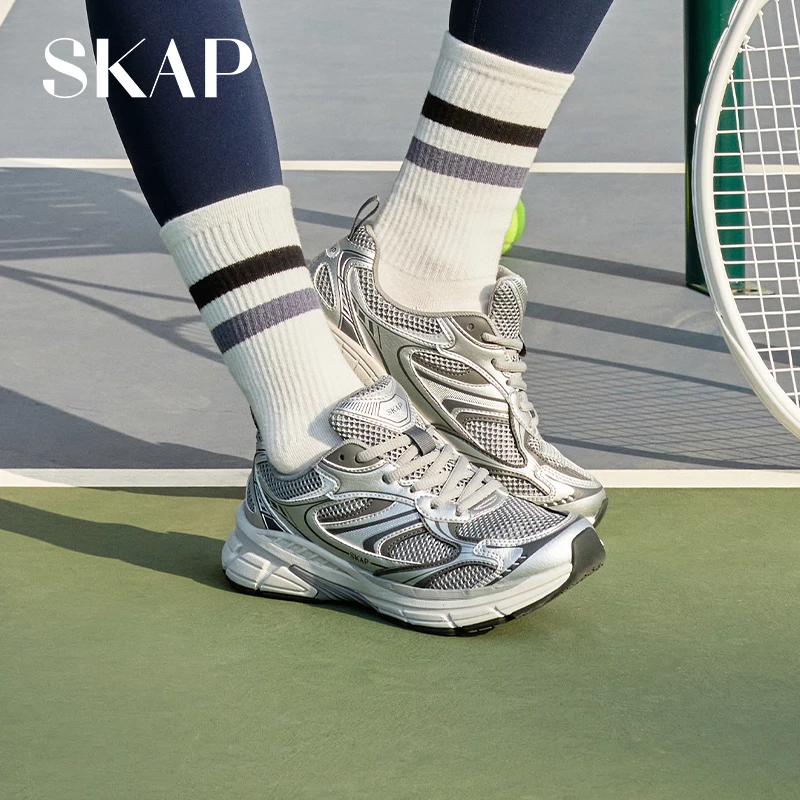 SKAP圣伽步银尾蝎男女同款2025春季运动复古跑休闲老爹鞋AHF04CM5