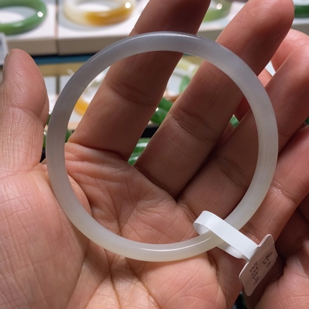 【闪购商品】和田玉手镯未镶嵌