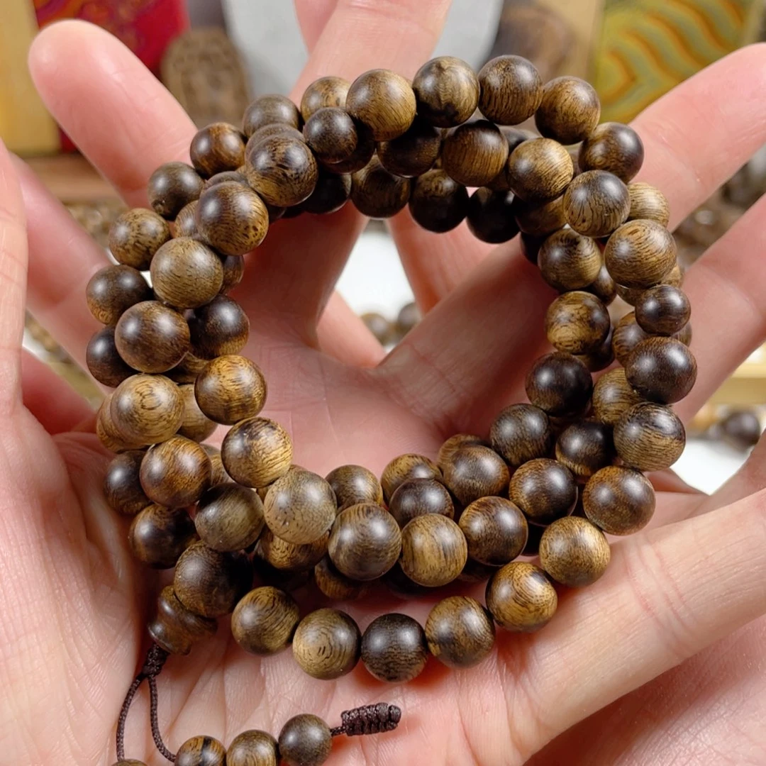 沉香手串越南富森红土老料满瘤疤0.8×108