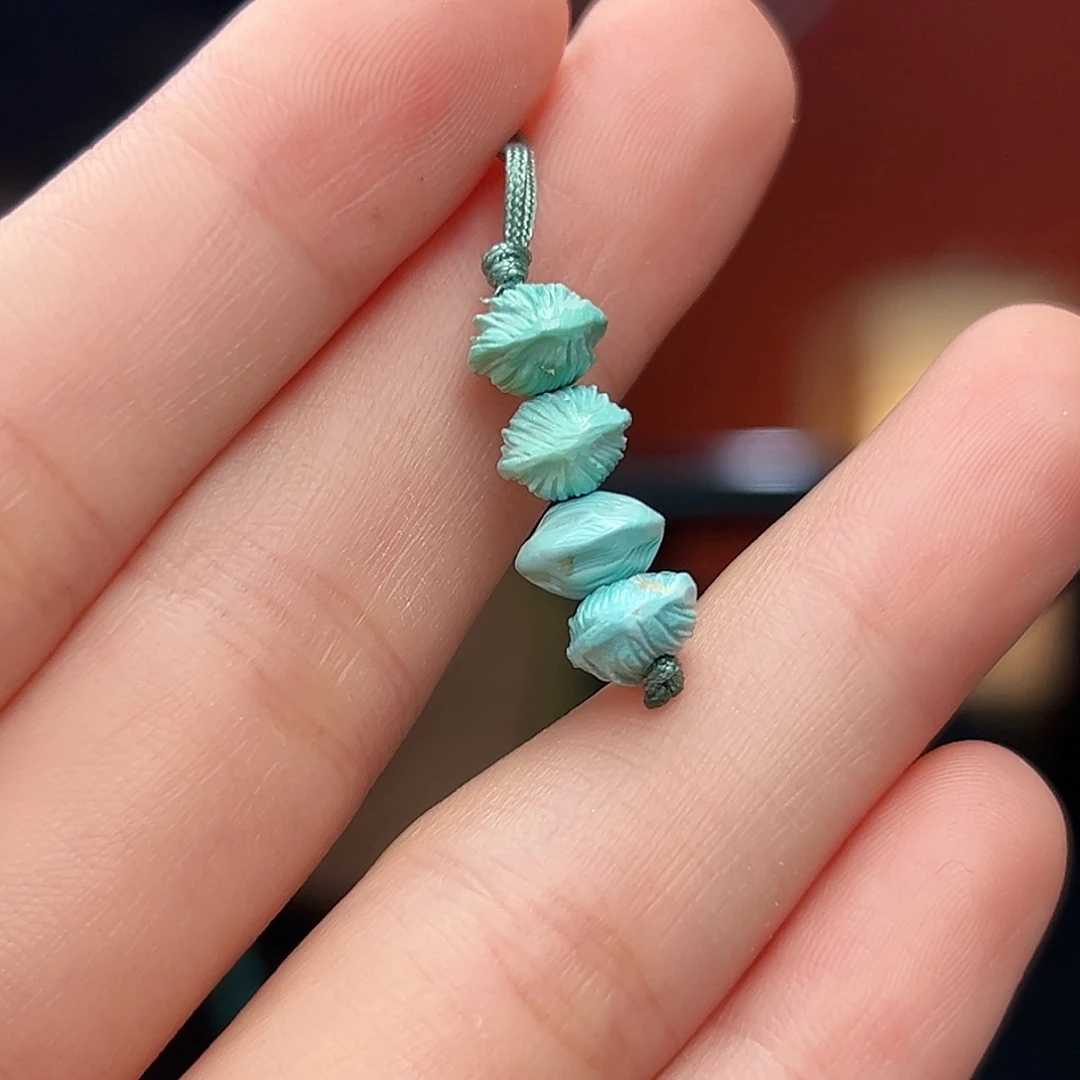 未镶嵌绿松石珠宝奇石