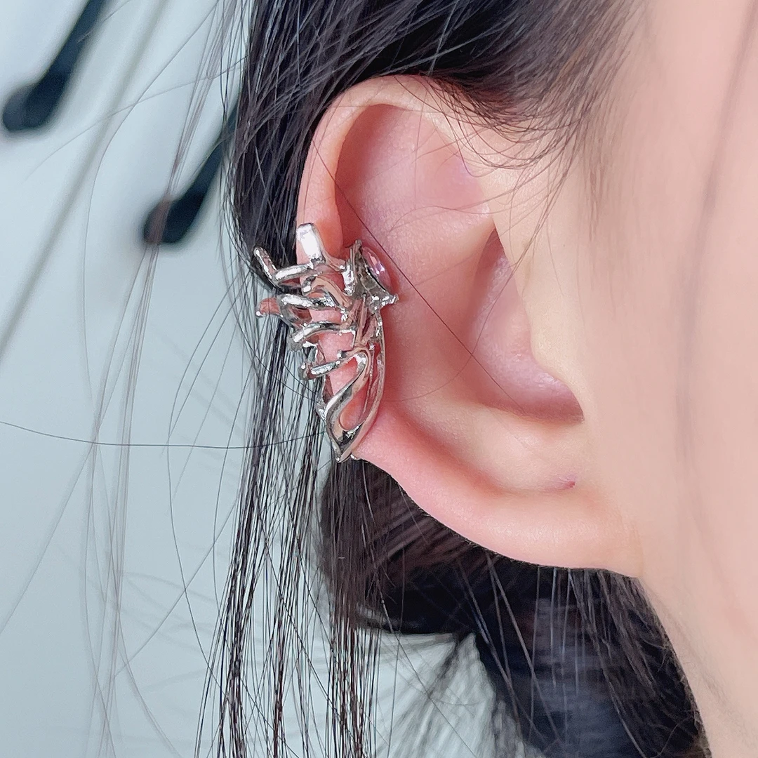 合金合成锆石耳饰 蝴蝶精灵耳夹女无耳洞耳骨夹小众设计感高级