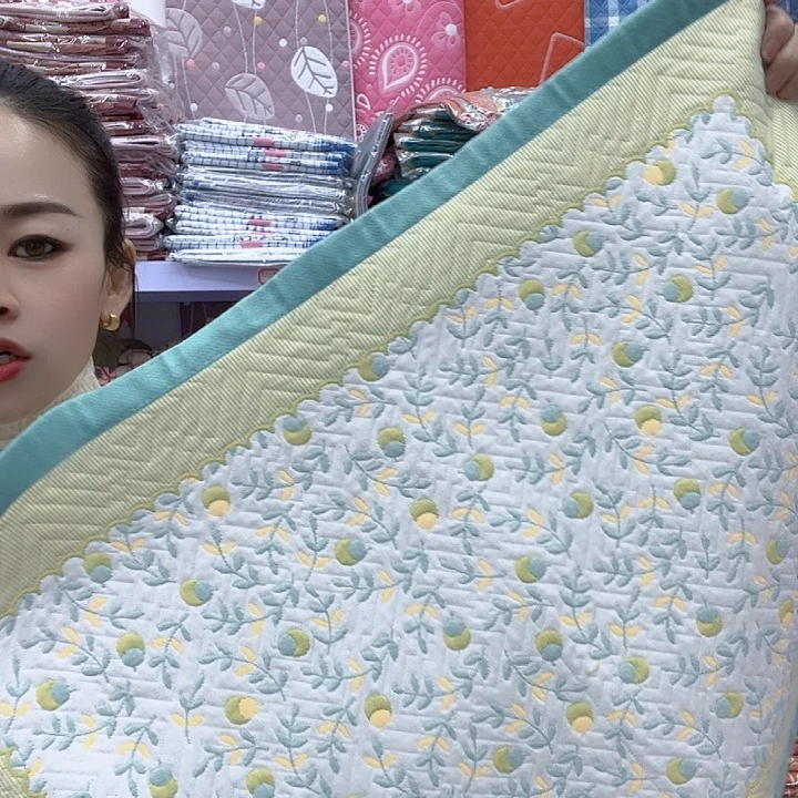 棉绿色小樱桃纯棉