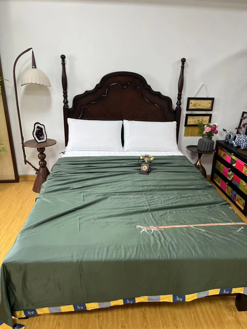 RW高端刺绣天丝棉双人夏被200*230微瑕～R005