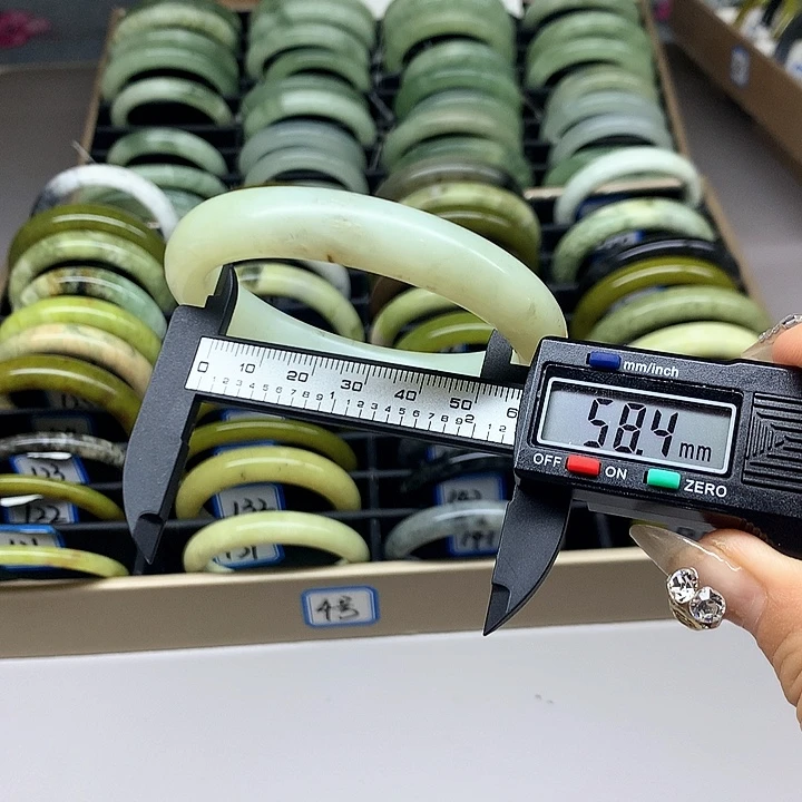 未镶嵌蛇纹石玉手镯159