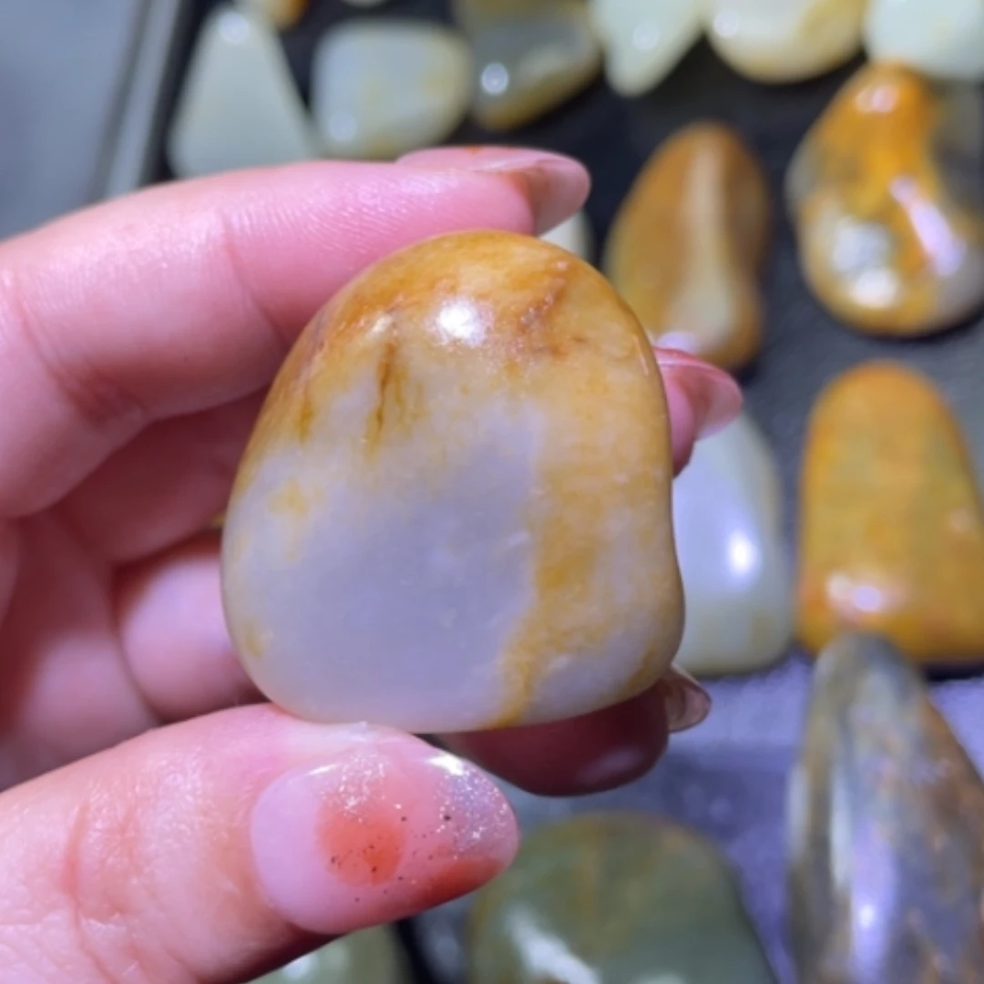 【闪购商品】颈饰未镶嵌和田玉名*