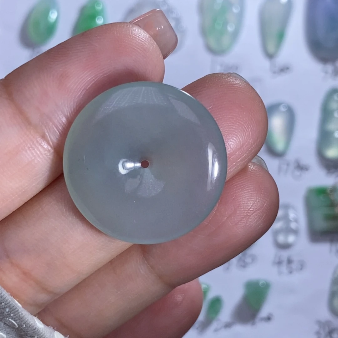 翡翠裸石晴底扣子