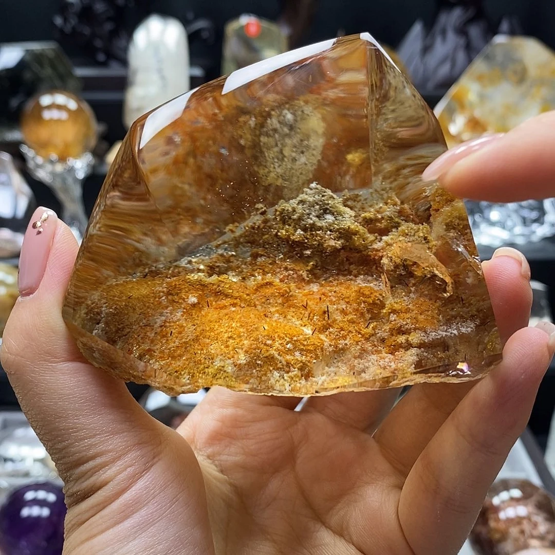 直***儿未镶嵌水晶大型摆件（非配饰）