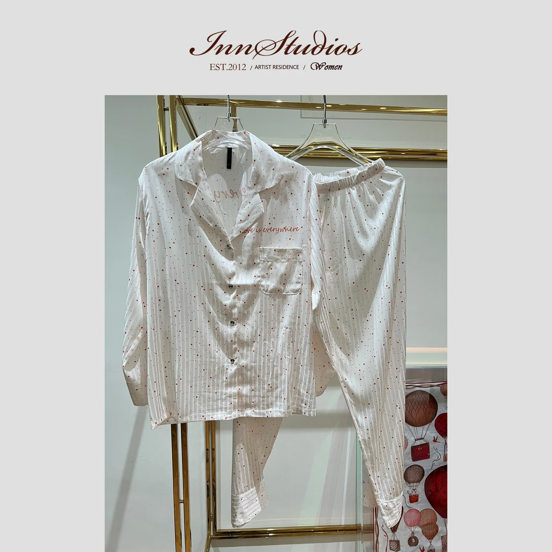 Innstudios 红波点长袖长裤睡衣套装