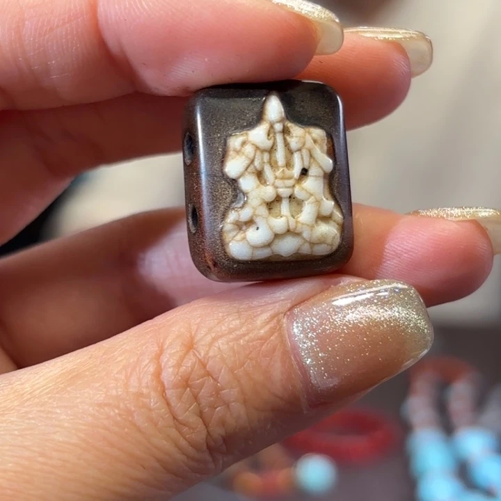 玛瑙/玉髓颈饰未镶嵌玛瑙