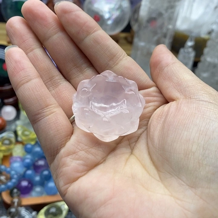 石材天然粉水晶莲花底座